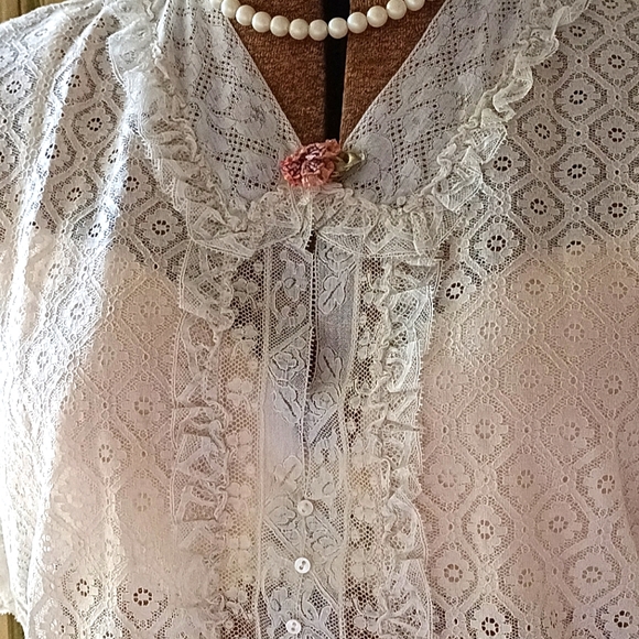STUNNING, ANTIQUE EDWARDIAN TROUSSEAU LACE BLOUSE IN EXCELLENT CONDITION! - Picture 10 of 13